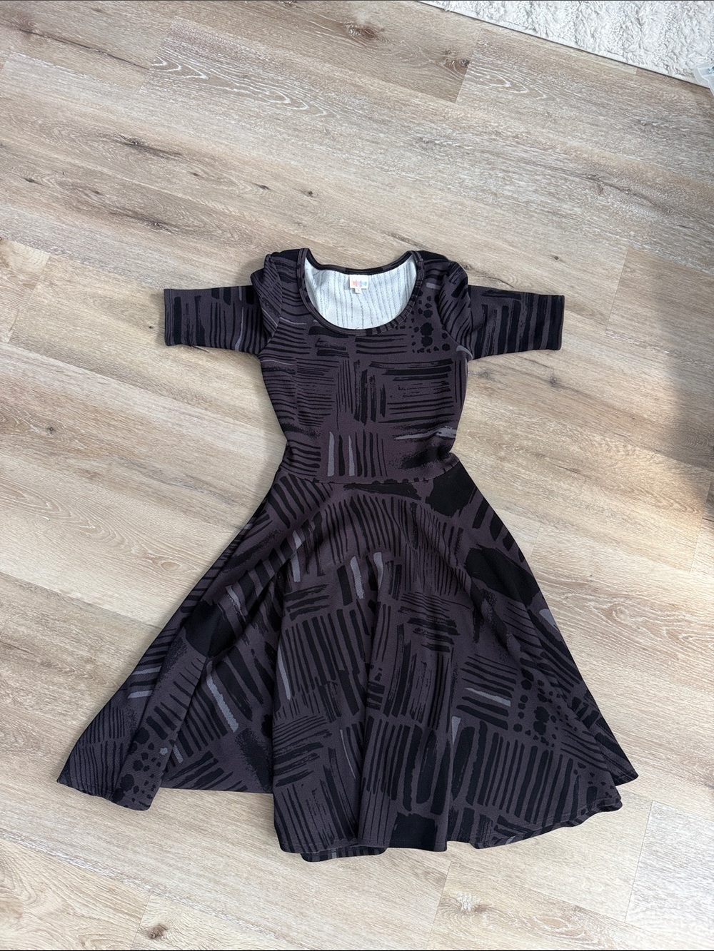 LuLaRoe Grey/Black Patterned Long Sleeve Fit & Flare Dress
